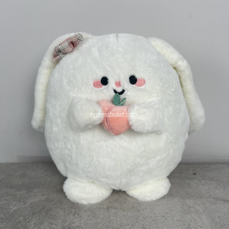 Пухлый зайка с клубникой, 35 см